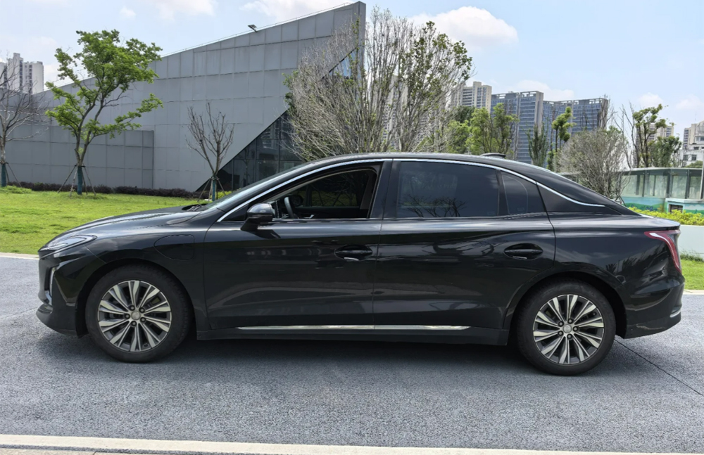 hongqi eqm-5